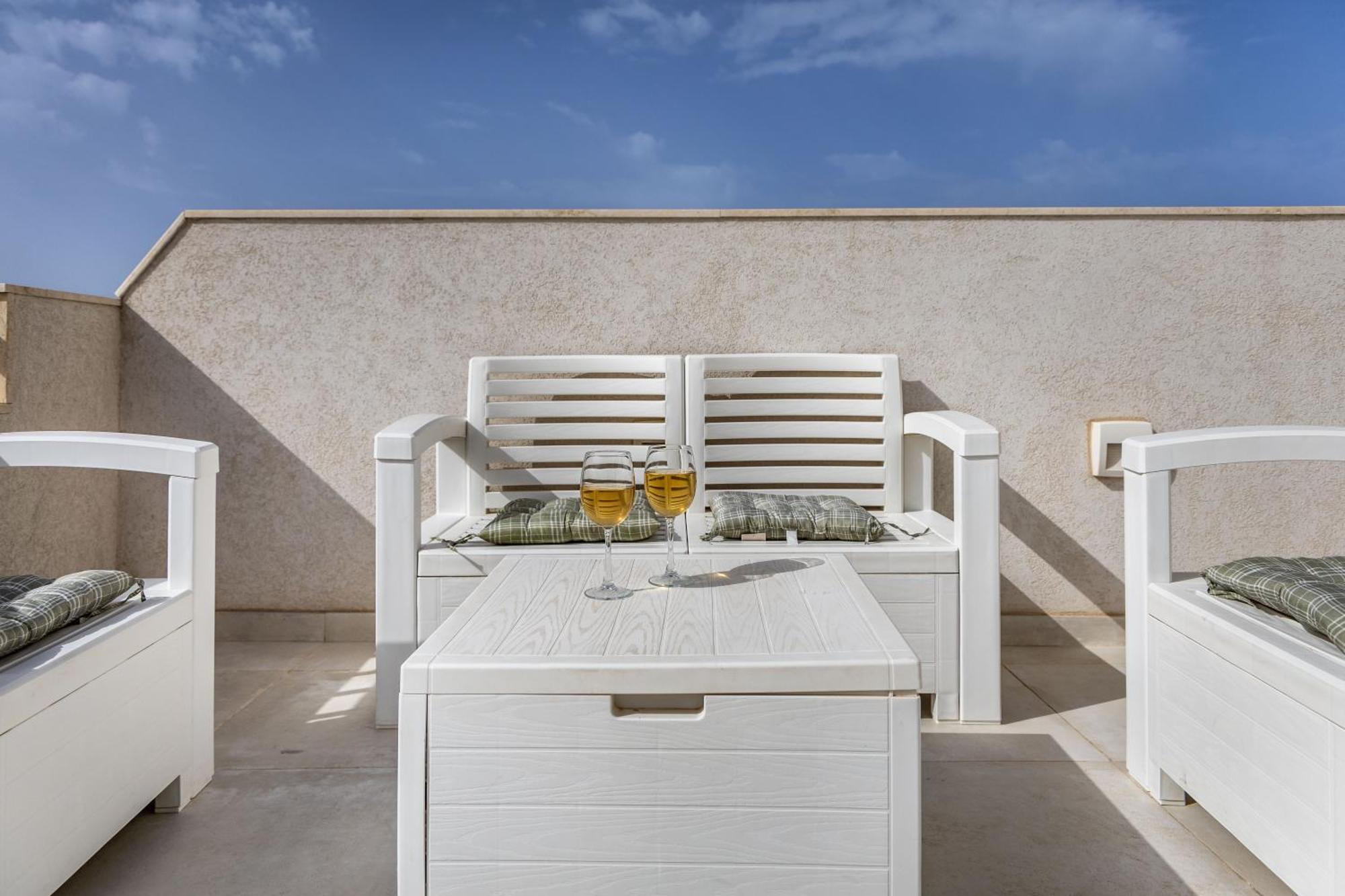 Xemx Sabiha Suite 5 Min Walk From St Julians ซาน กวานน์ ภายนอก รูปภาพ